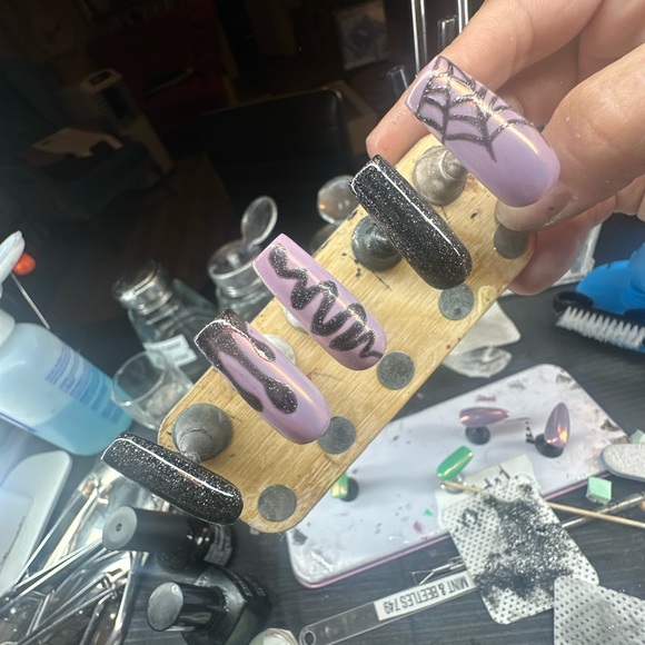 Wicked Web - Picture 6 of 7